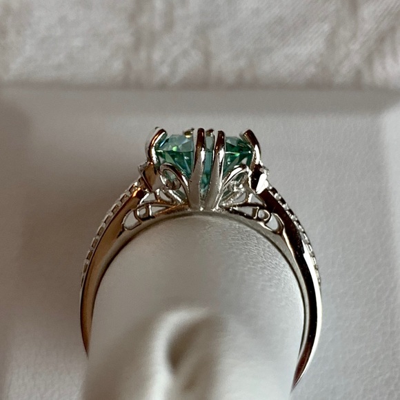 2.10 Carat VVS1 Sky Blue Moissanite Ring, Size 8 - Picture 3 of 8